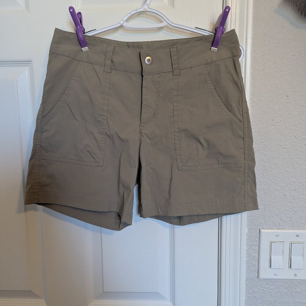 NWOT | Columbia | Taupe | Quick‑Dry River Shorts |6" Inseam | 8